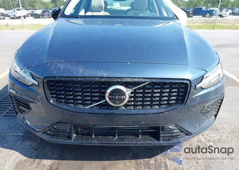 2024 Volvo S60 T8 Plus Dark Theme из США, поврежденный, VIN 7JRH60FL3RG295085